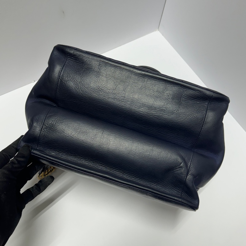 （極新 超稀有！） Chanel 皺紋牛皮 托特+斜背包 專櫃30萬！-14