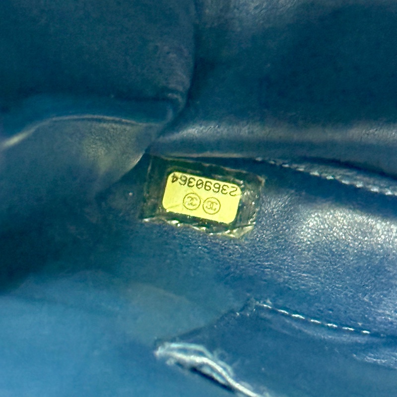 （極新 超稀有！） Chanel 皺紋牛皮 托特+斜背包 專櫃30萬！-25