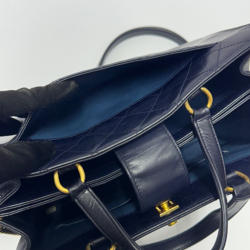 （極新 超稀有！） Chanel 皺紋牛皮 托特+斜背包 專櫃30萬！-33