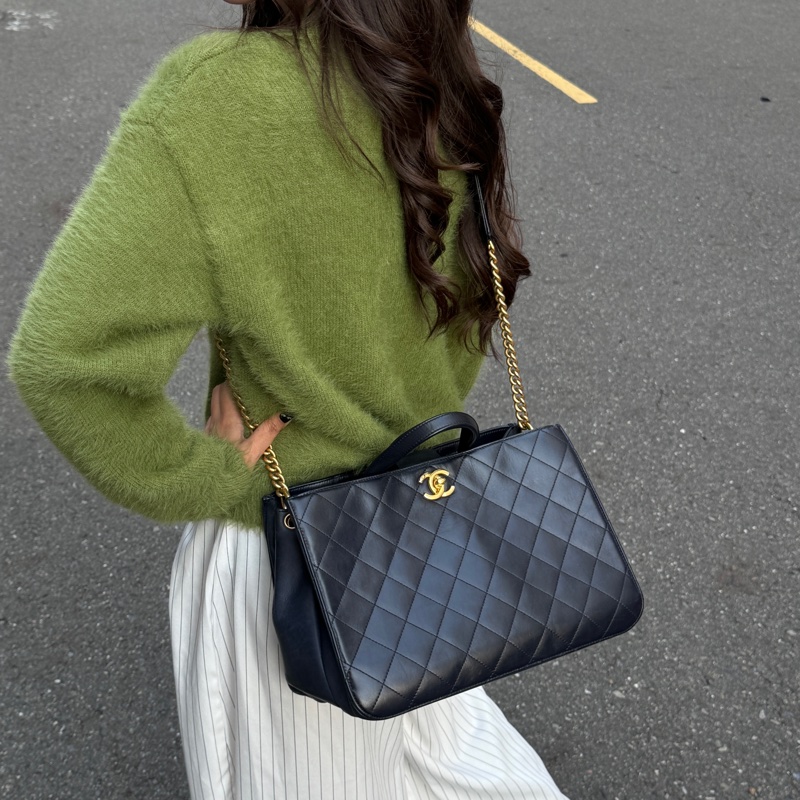 （極新 超稀有！） Chanel 皺紋牛皮 托特+斜背包 專櫃30萬！-37