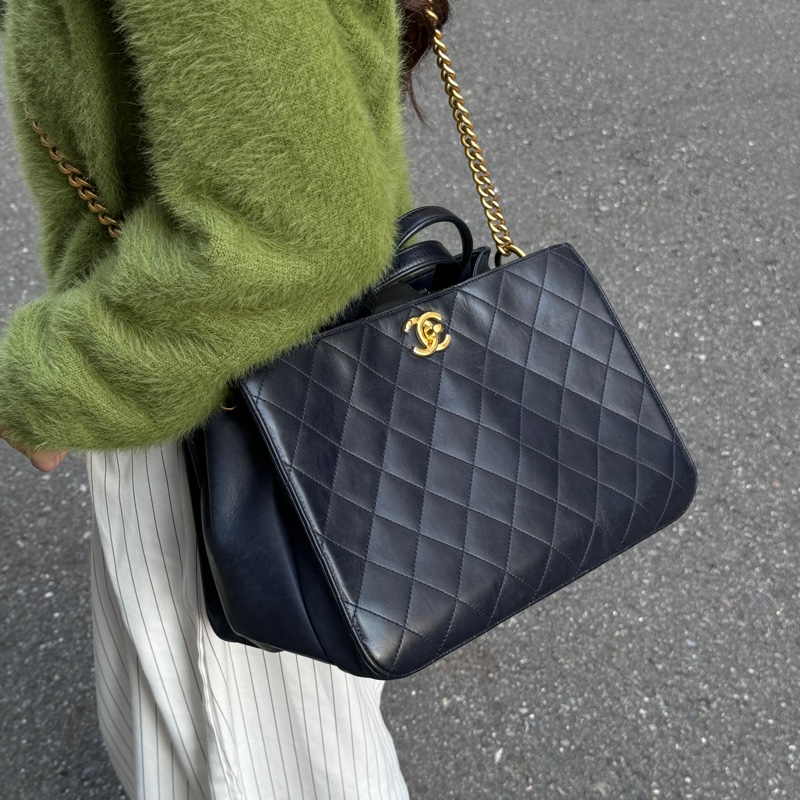 （極新 超稀有！） Chanel 皺紋牛皮 托特+斜背包 專櫃30萬！-38