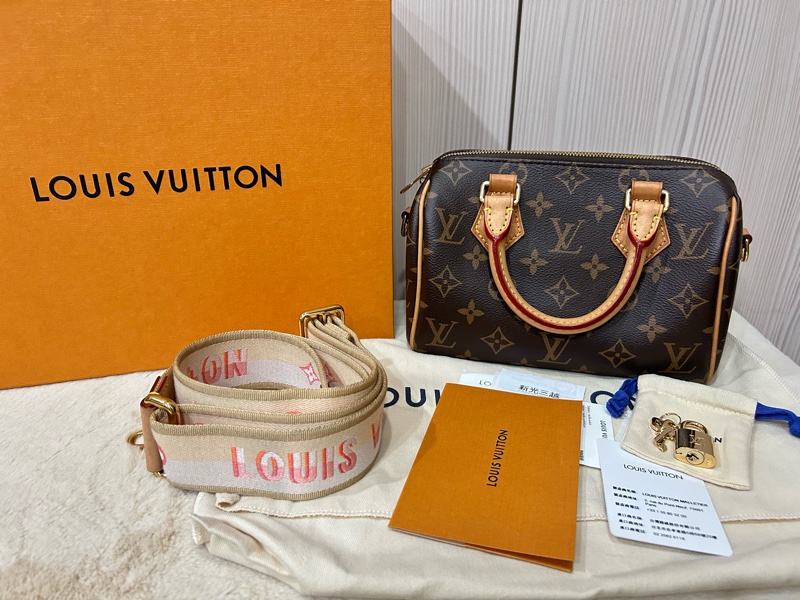 #大全配 Louis VUITTON lv speedy 20老花寛肩帶芯片款 波士頓包 水桶包 monogram寬肩帶-0