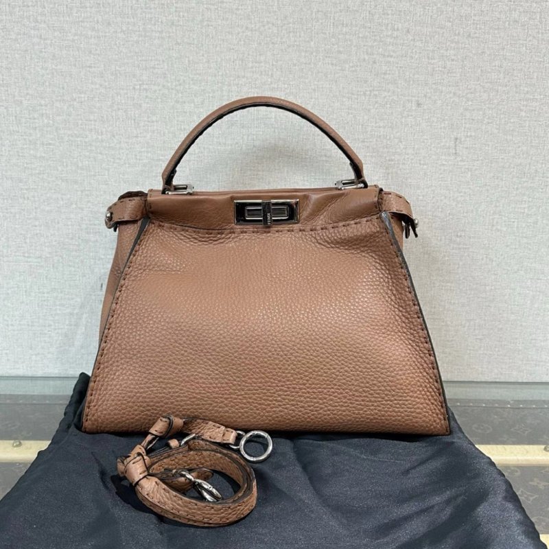 FENDI Peekaboo焦糖色銀扣外縫線手提肩背包 34*25*13 98新配件塵袋-0