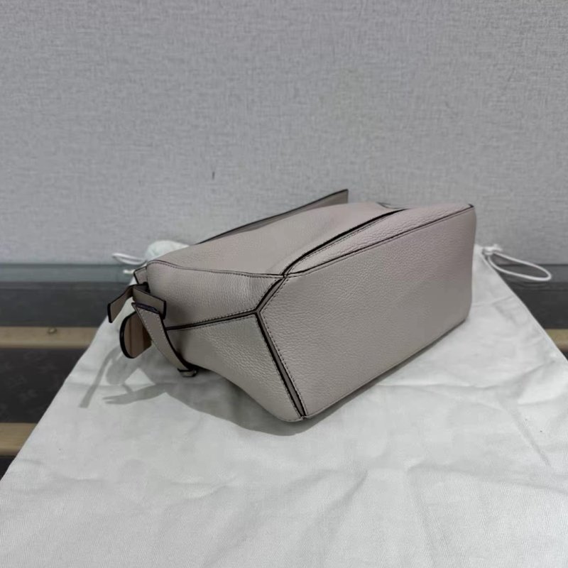 LOEWE 灰色小號拼圖手提肩背斜背包 25*15*10 99新配件塵袋-2