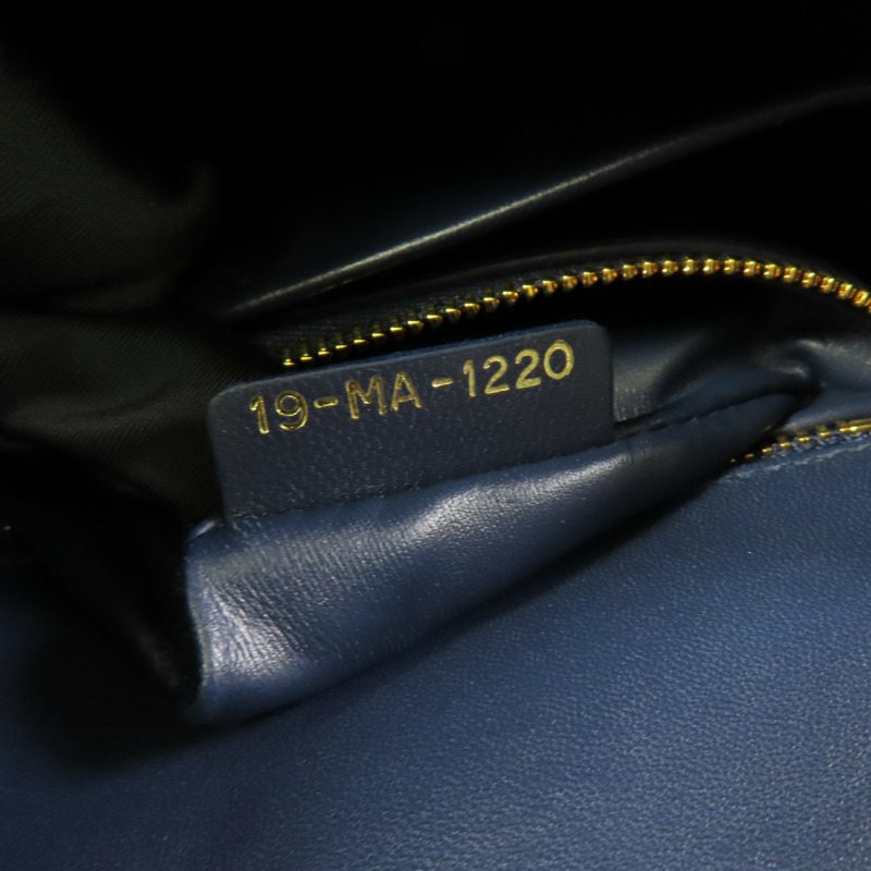 Dior 牛皮皮革30 Montaigne金扣肩背袋-6