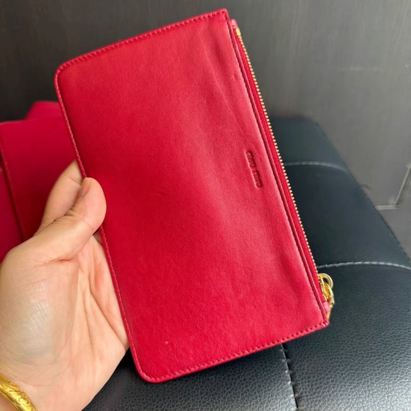 miumiu 手拿包 錢包大紅色羊皮 23*2*13cm 99新-6