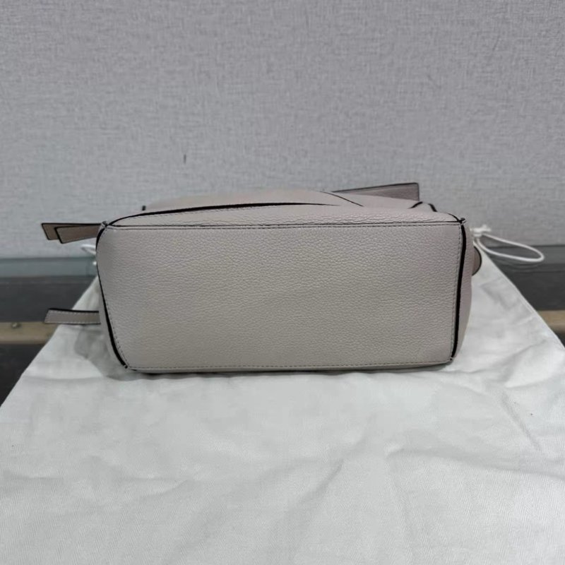 LOEWE 灰色小號拼圖手提肩背斜背包 25*15*10 99新配件塵袋-3