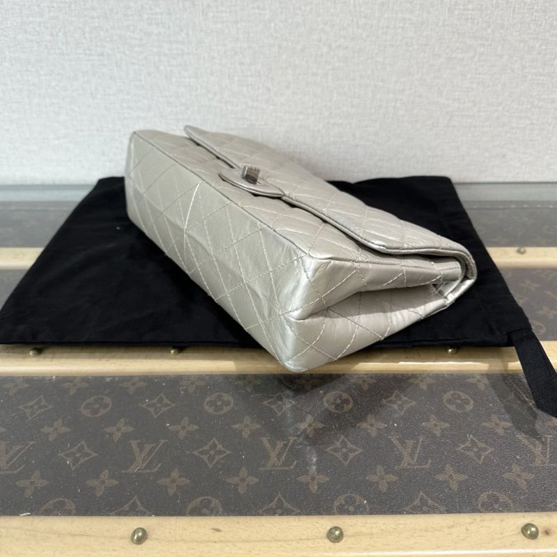 CHANEL 銀扣2.55中號肩背斜背鏈條包 28*18*8 99新配件塵袋保卡-5