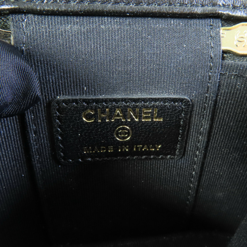 CHANEL 羊皮皮革Mini Vanity Case金扣肩背袋-16