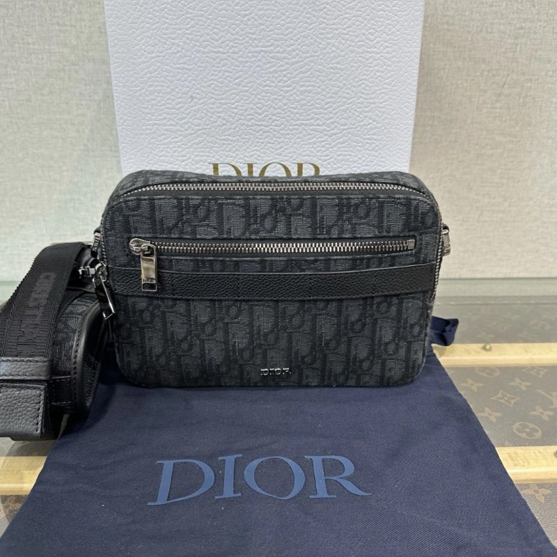 ✨DIOR 帆布拼皮刺繡老花郵差肩背斜背包22*15*6 99新配件盒子塵袋-0