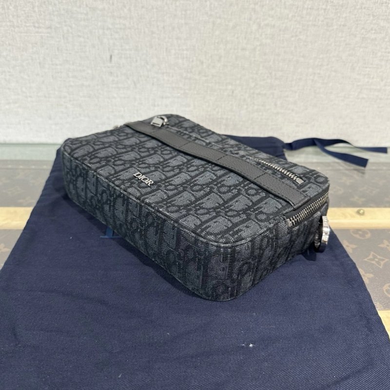 ✨DIOR 帆布拼皮刺繡老花郵差肩背斜背包22*15*6 99新配件盒子塵袋-5