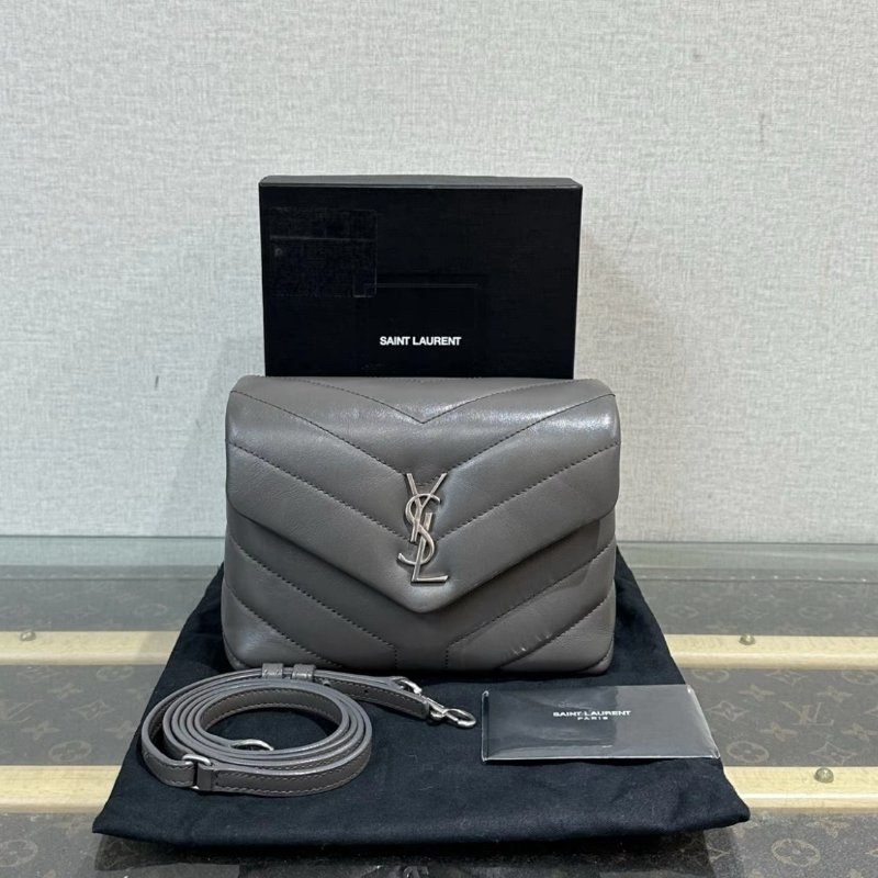 YSL 銀扣Lou Lou方胖子肩背斜背包18*14*6 99新 配件盒子塵袋-0