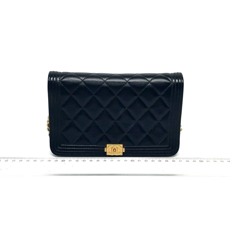 CHANEL BOY WALLET ON CHAIN-2