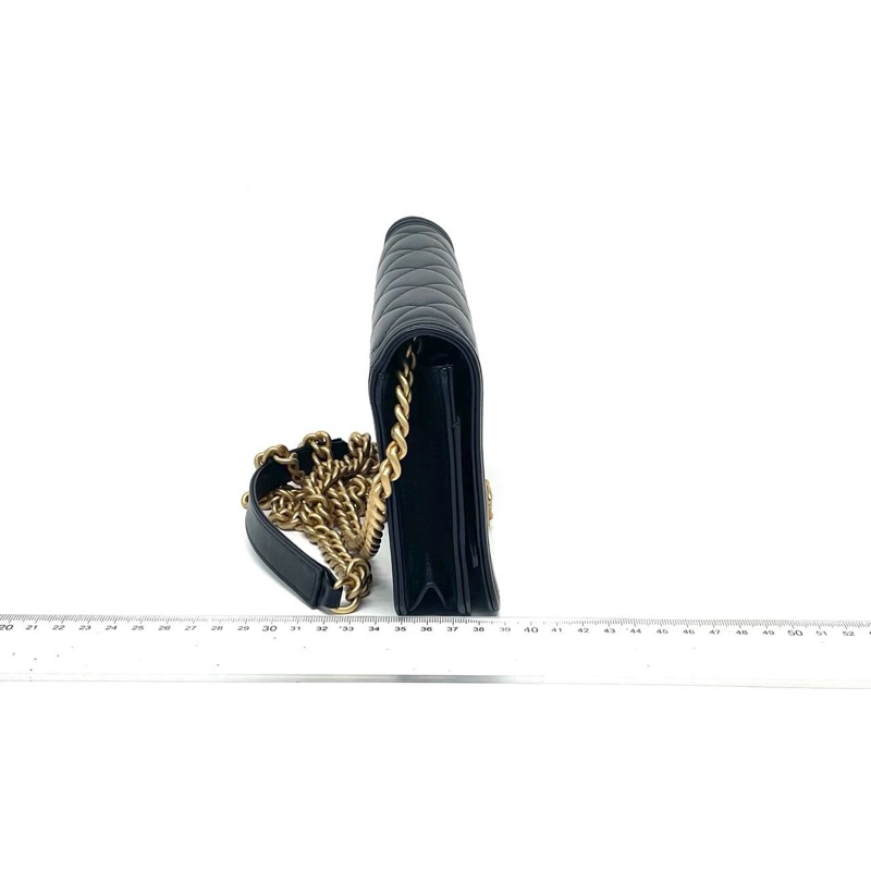 CHANEL BOY WALLET ON CHAIN-11