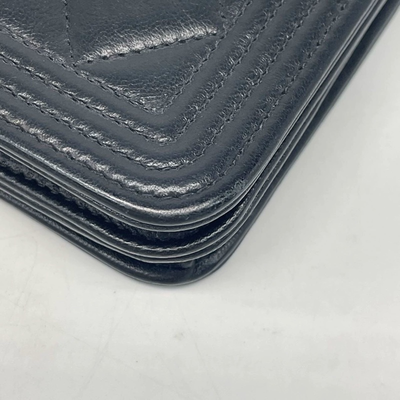 CHANEL BOY WALLET ON CHAIN-24