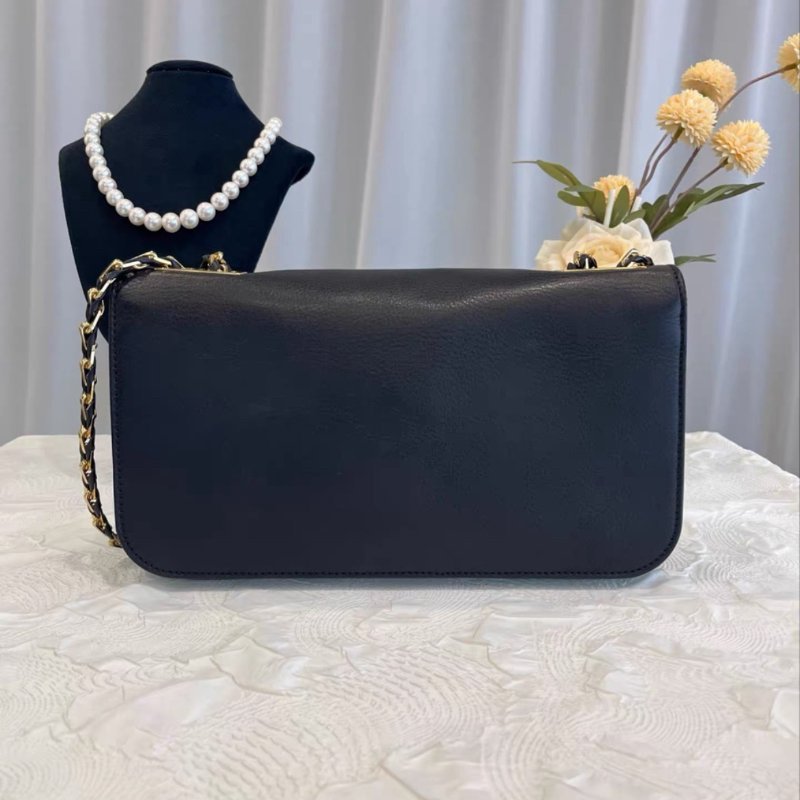 Fendi 黑金肩背包27*13*4 99新 配件塵袋-1