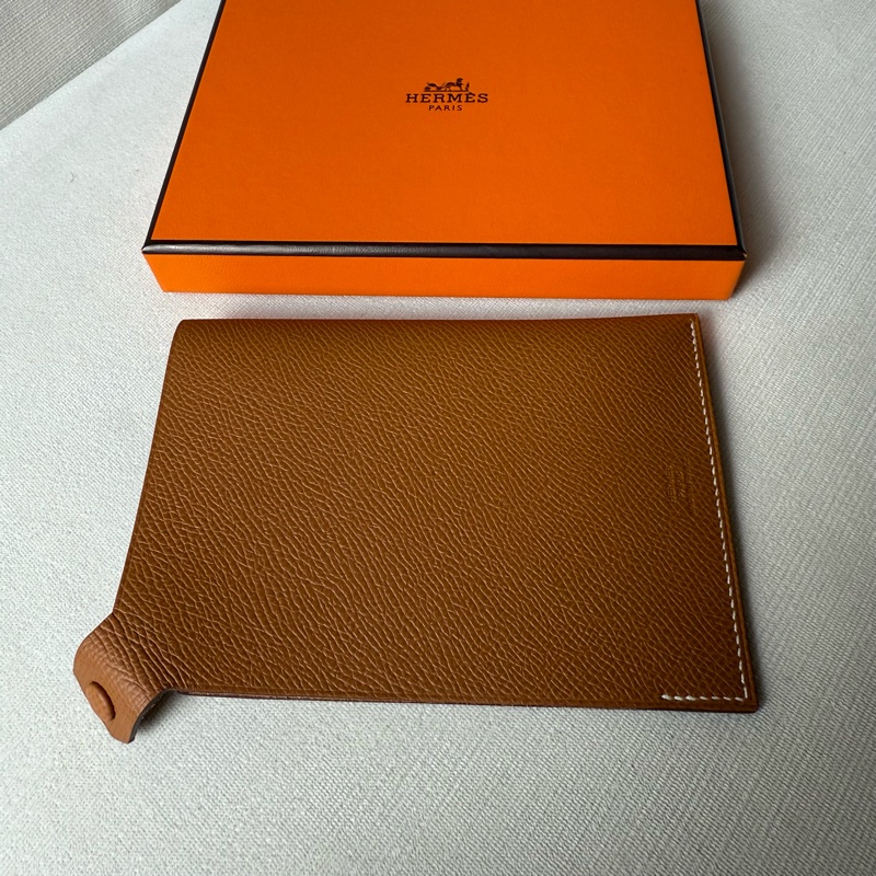Epsom Tarmac PM Passport 金棕色護照夾-4