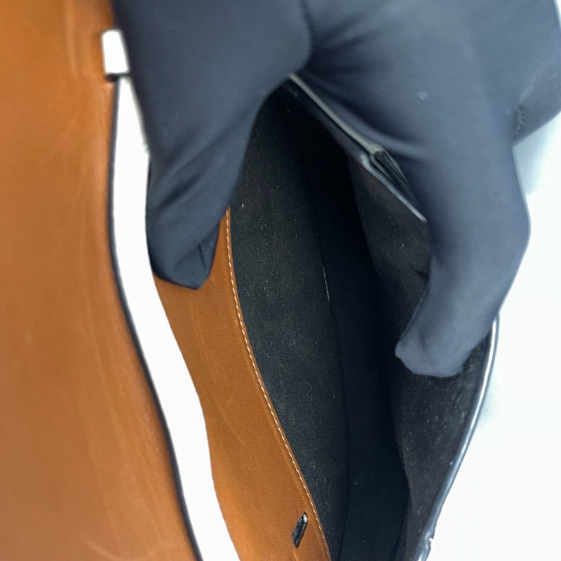 LOEWE 馬鞍包燕麥色 尺寸約18*15*4cm-6