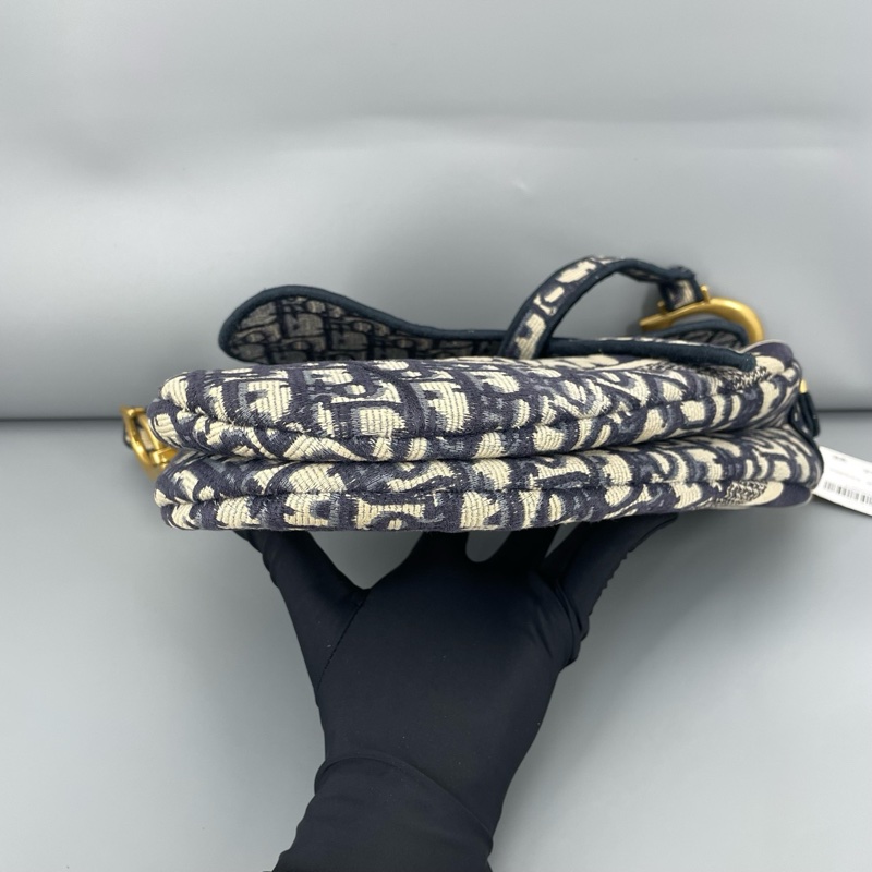 Dior迪奧saddle馬鞍包中號號藍色刺繡 尺寸約24*6*18cm-2