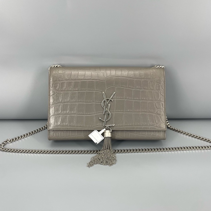 YSL聖羅蘭kate中號鰐壓紋灰色 尺寸約24*15*6cm-0