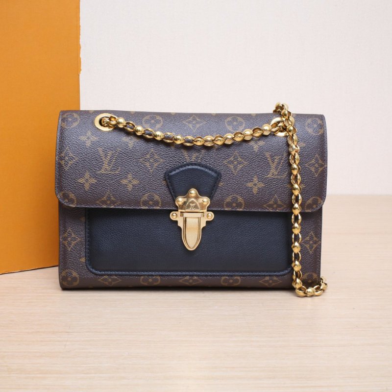 LOUIS VUITTON(路易威登) Victoire 維多利亞 手袋 黑色 PVC 金扣 晶片 老花-1
