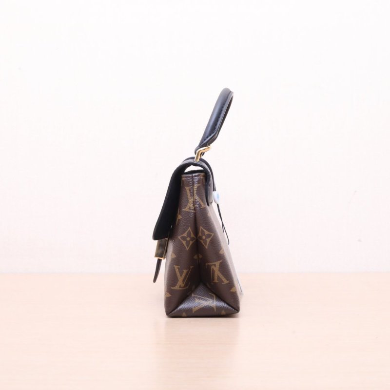 LOUIS VUITTON(路易威登) Locky BB 鎖頭包 黑色 PVC 金扣 2019-4