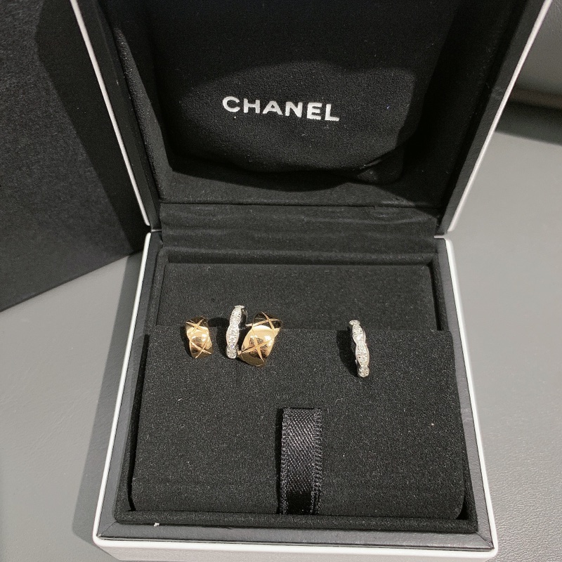 Chanel香奈兒coco crush耳骨夾耳環淺金白金帶鑽耳釘耳骨夾 多種戴法 沒有耳洞的也可以入 2024購入-1