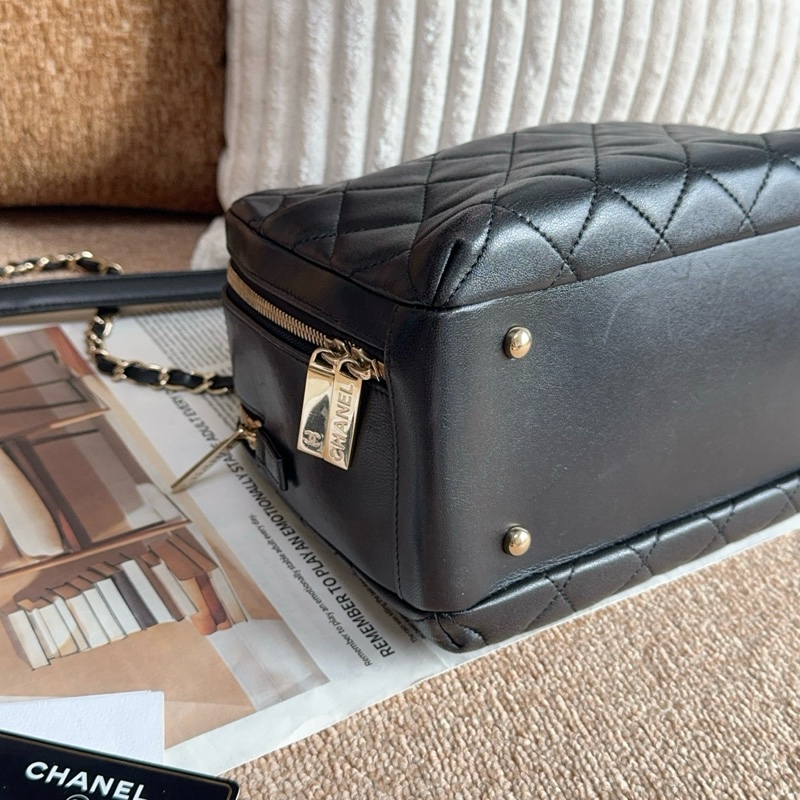 【近新閒置品】Chanel 香奈兒 24開黑金羊皮Trendycc小號保齡球鏈條包-5