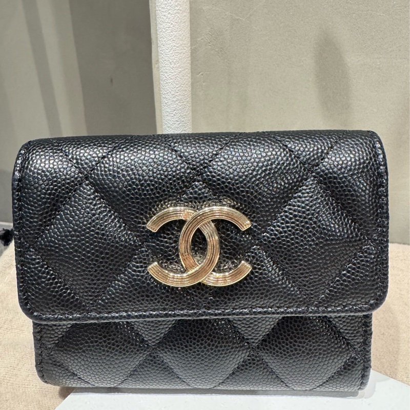 CHANEL 銀釦大C logo卡包-0