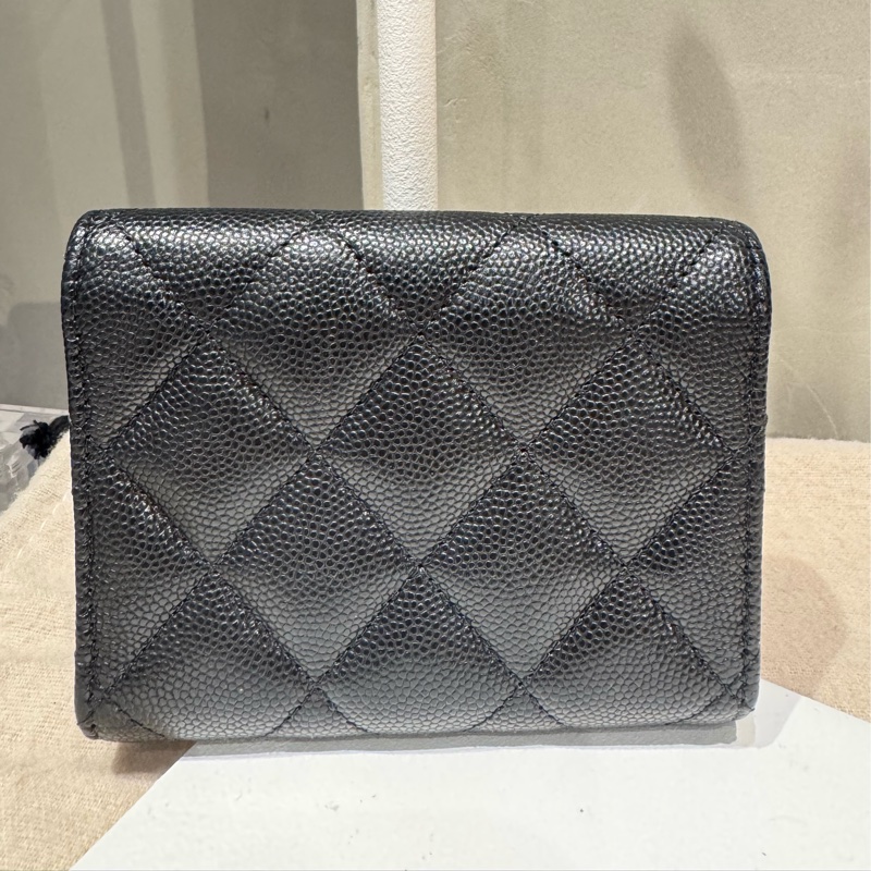 CHANEL 銀釦大C logo卡包-6