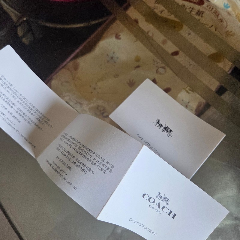 COACH CLOGO金屬扣兩用波士頓包 卡其駝-17