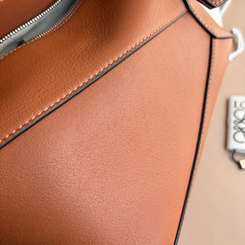 ::LOEWE:: PUZZLE小型 焦糖色 小牛皮 Puzzle 包款 肩背包 手提包 斜背包-29