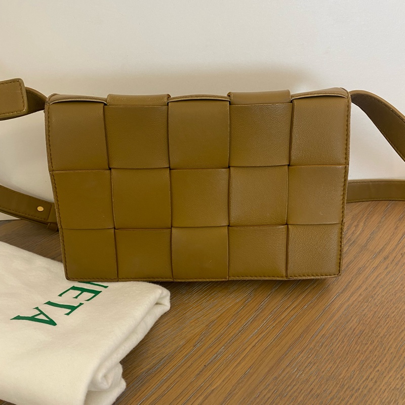 Bottega Veneta 葆碟家cassette芥末棕15格豆腐包-0