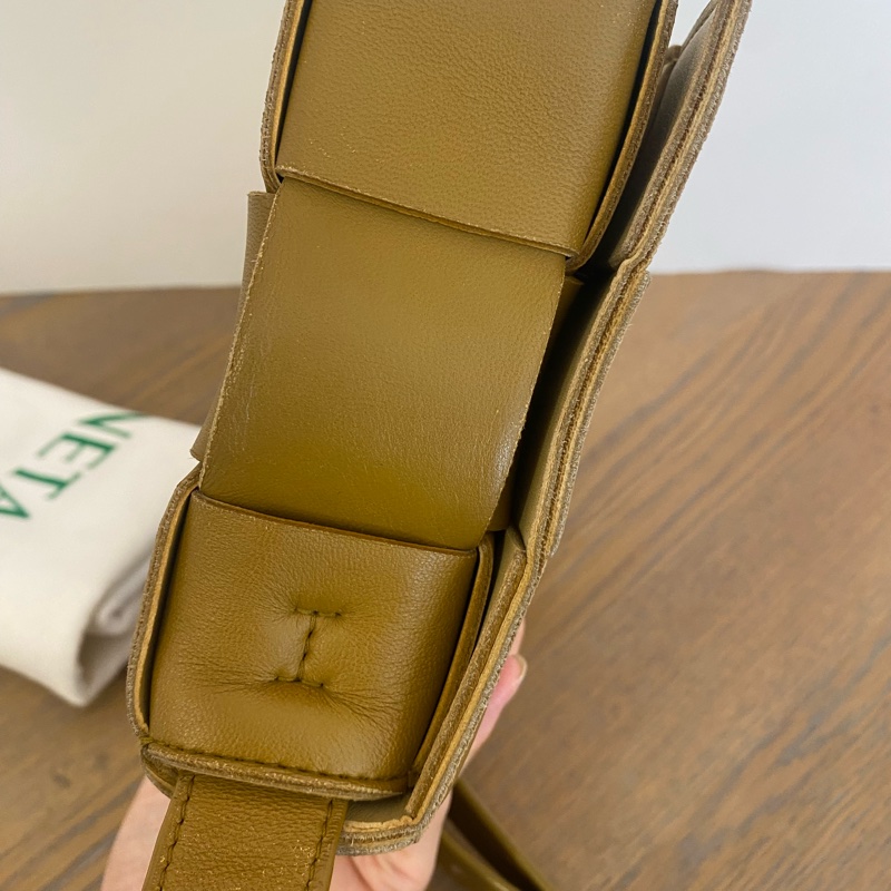 Bottega Veneta 葆碟家cassette芥末棕15格豆腐包-2