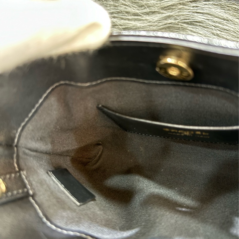 CHANEL AP3656 黑皮 亮面 金釦 31 bag 雙C 斜背包 手提包-21