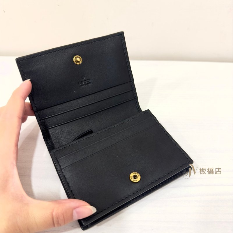 gucci黑色牛皮水鑽蜜蜂下蓋4卡短夾-6