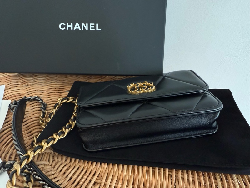 全新CHANEL黑色羊皮金銀雙鏈19手機包AP3067-3