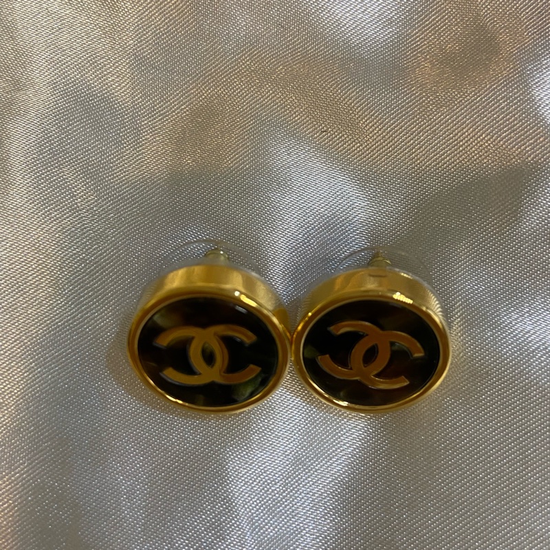 CHNAEL淡金琥珀耳環-3