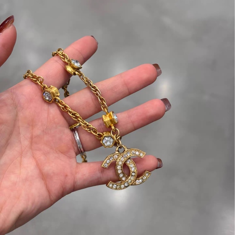 Chanel 中古金色鑲鑽項鍊 雙C 大logo-6
