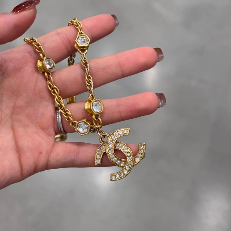 Chanel 中古金色鑲鑽項鍊 雙C 大logo-8