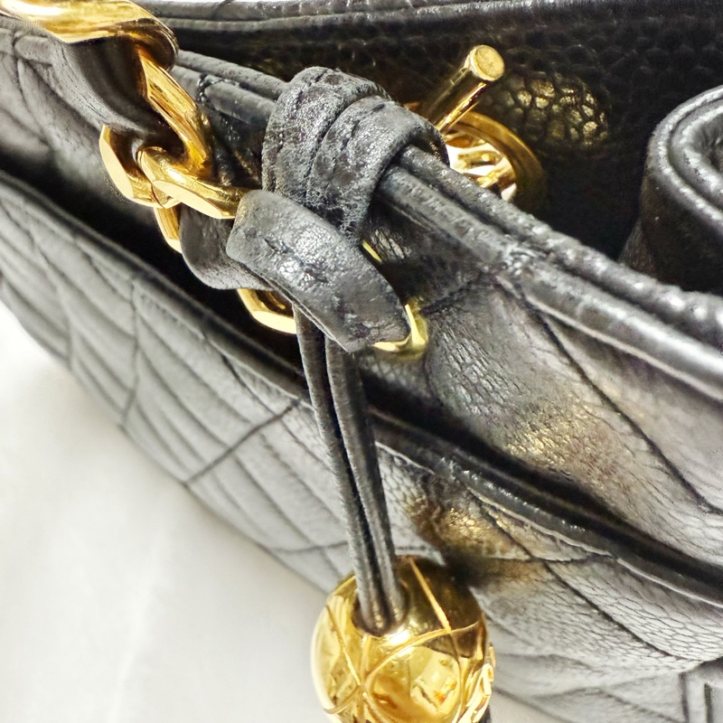 🔥 全網最低價金球肩背包🔥9新Chanel香奈兒金球vintage老香肩背包古董包 黑金荔枝皮 金球托特包 奶粉包 香奶奶-31