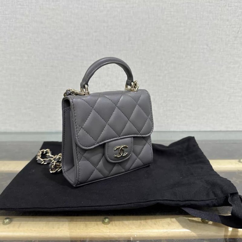 CHANEL 灰色金扣trendy cc手提斜背小廢包 11*10.5*5 全新閒置配件塵袋-1