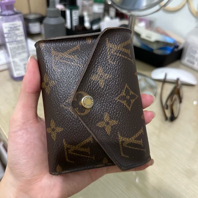 LV女用三折短夾-0