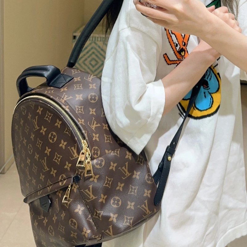 LV 老花大號PALM SPRINGS 後背包 30*33*16 98新配件塵袋-2