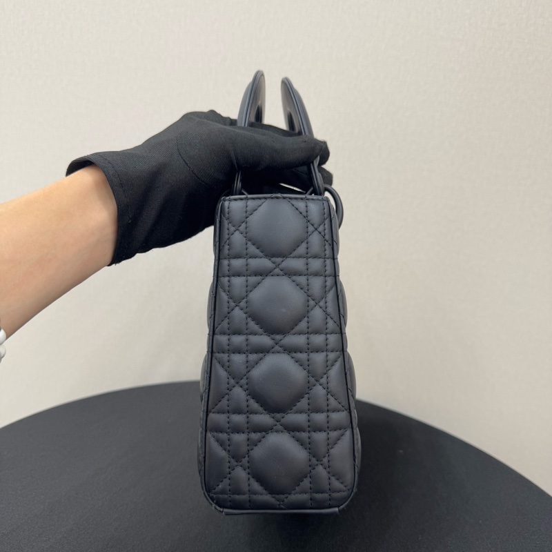 迪奧(Dior)黑色磨砂四格lady Dior 戴妃包-2