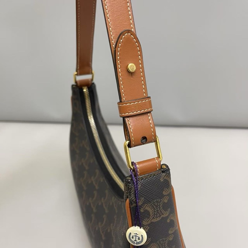 Celine賽琳Ava老花凱旋門腋下包豌豆包-7