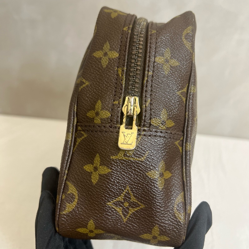 Lv 經典老花款化妝包-5