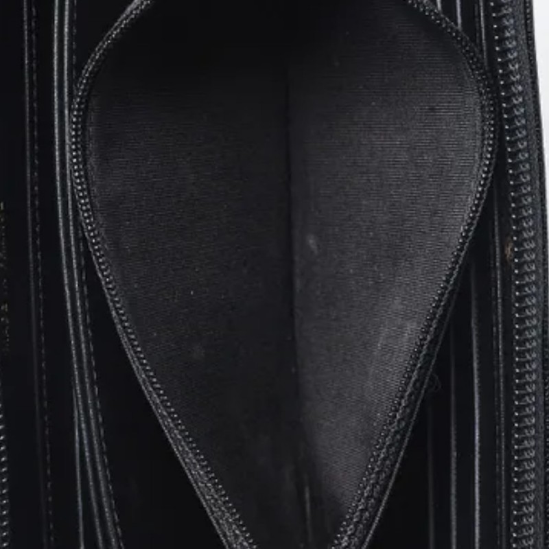 香奈兒菱格紋拉鍊2way長夾-23