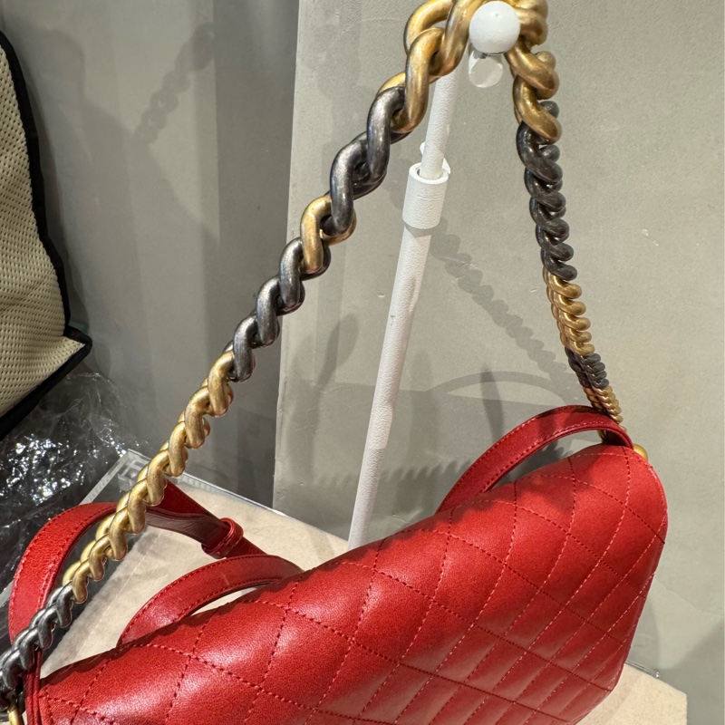 Chanel 復古紅色肩背包-4