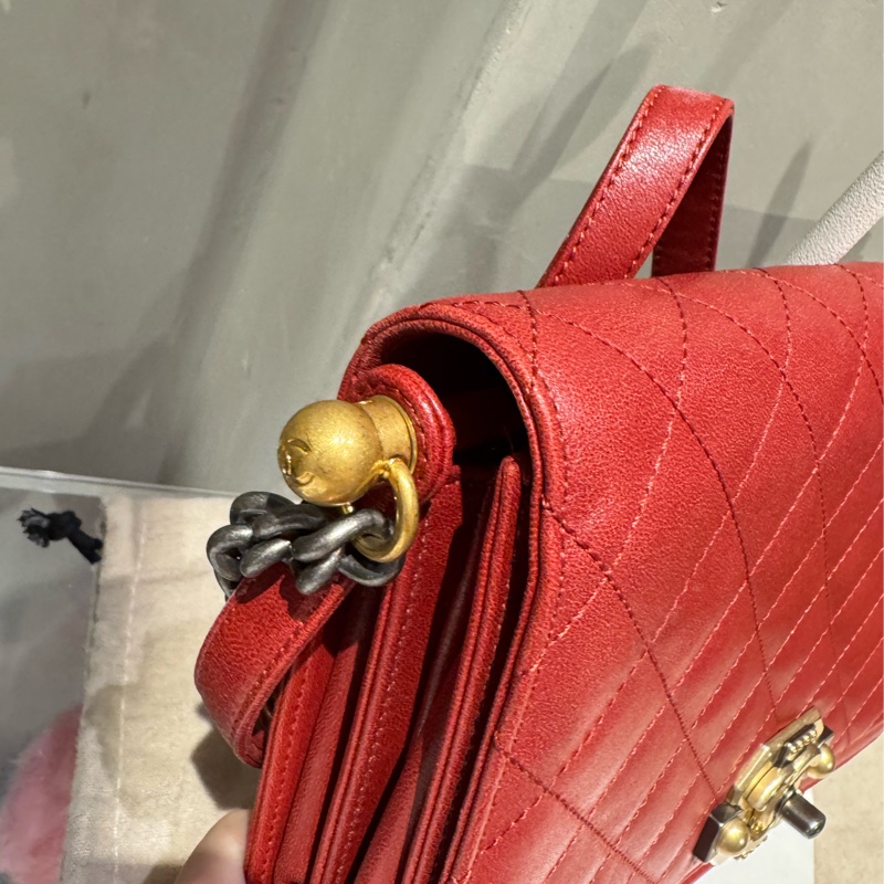 Chanel 復古紅色肩背包-13